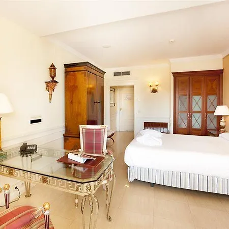Guadalpin Boutique Apartamento *