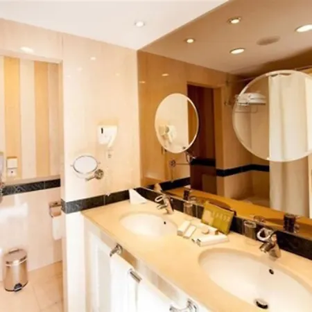 Apartamento Guadalpin Boutique *