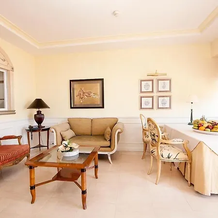 Apartamento Guadalpin Boutique *