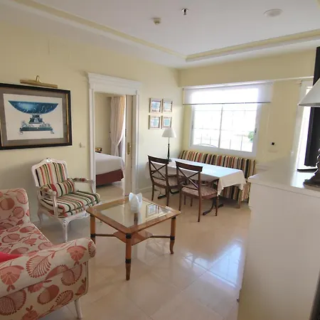Guadalpin Boutique Apartment *