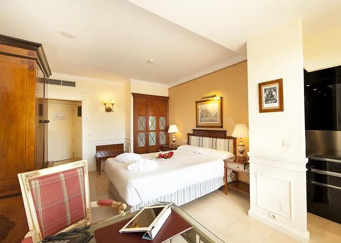 Apartamento Guadalpin Boutique