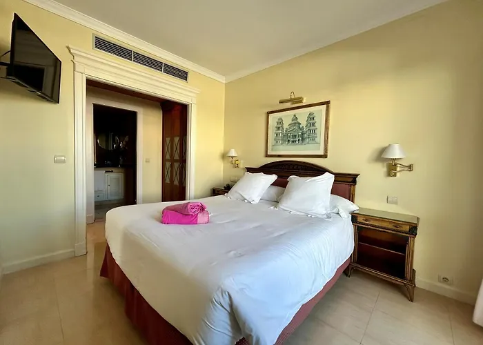 Apartamento Guadalpin Boutique *
